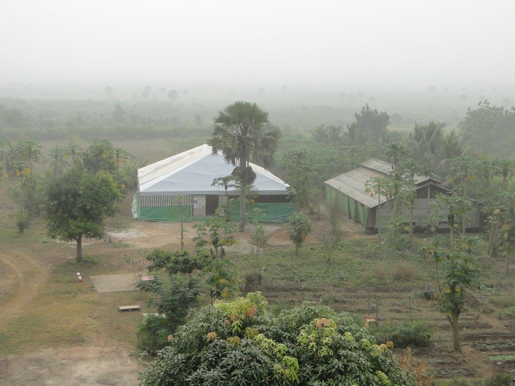 Bild des aufgebauten Lagerzelts in Togo